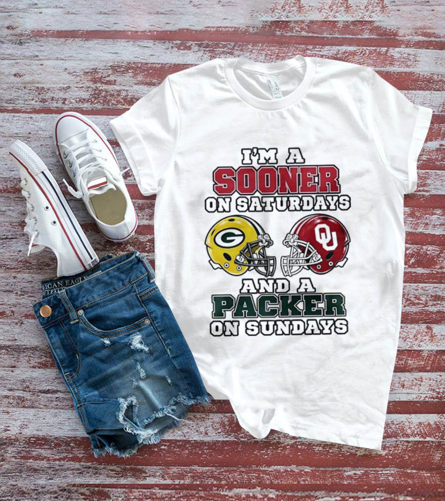 I'm A Sooner On Saturdays And A Packer On Sundays Football Fan Helmets T-Shirt