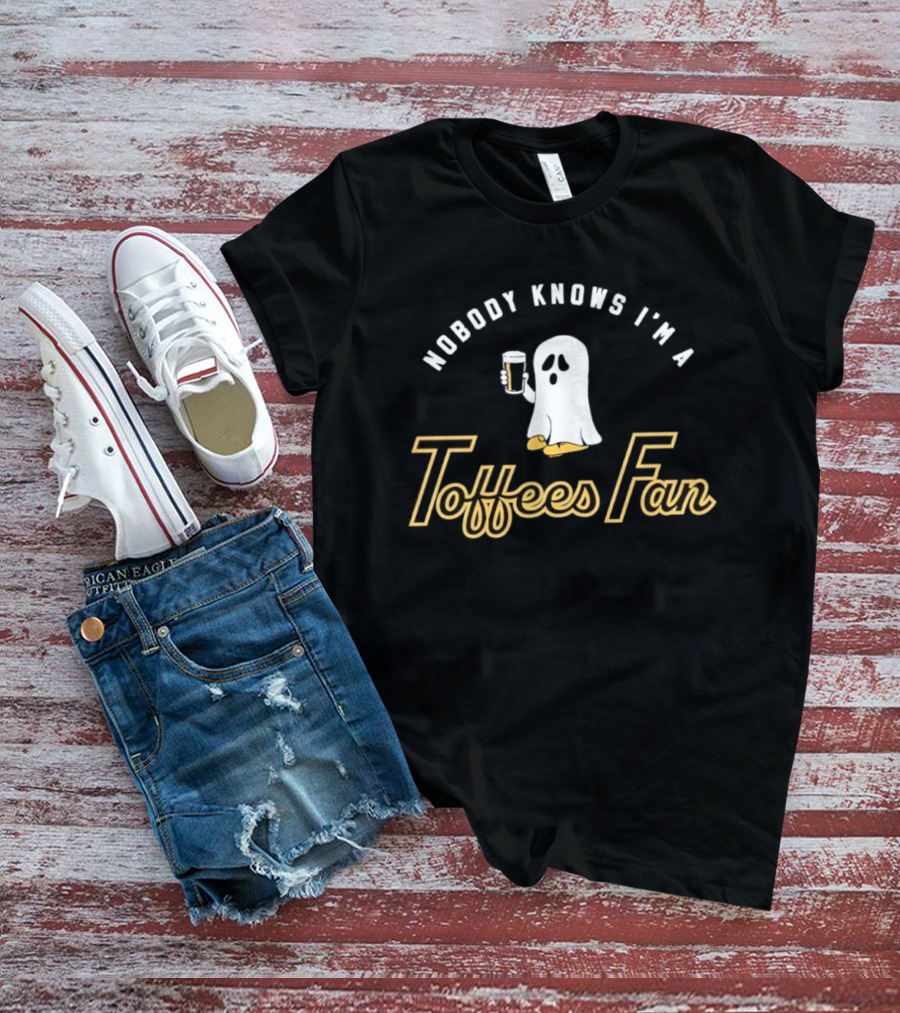 Nobody Knows I'm A Toffees Fan Ghost With Beer T-Shirt