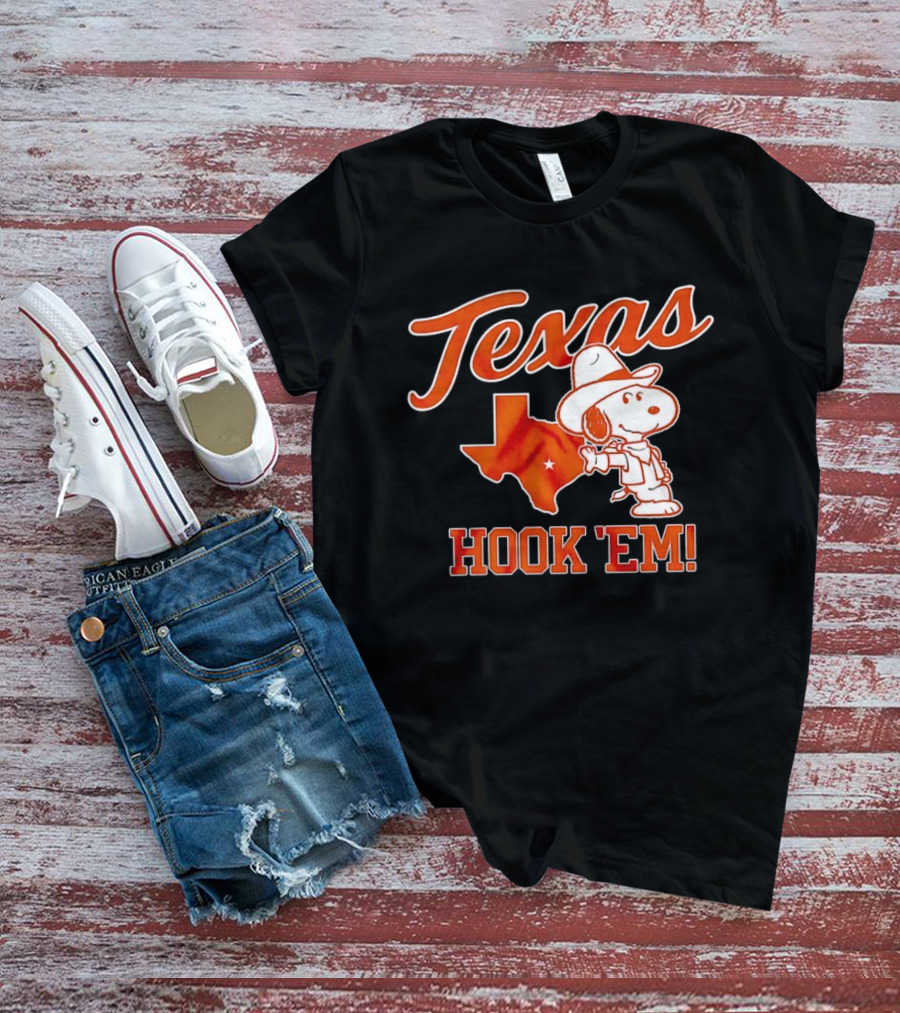 Texas Snoopy Hook 'Em Peanuts Cowboy Spirit T-Shirt