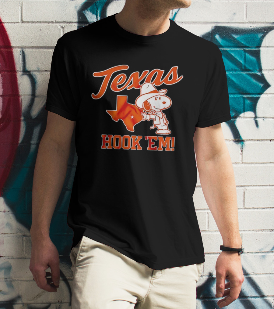 Texas Snoopy Hook 'Em Peanuts Cowboy Spirit T-Shirt