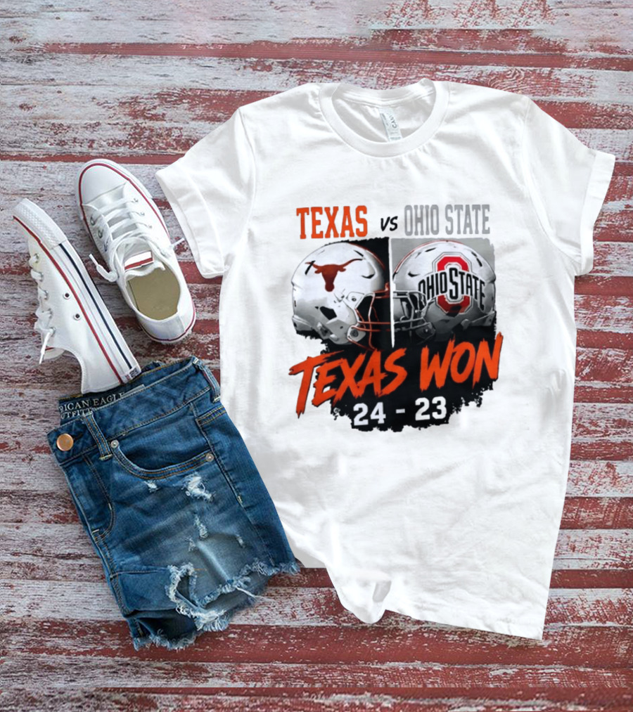 Texas Vs Ohio State 2026 Texas Won 24 23 Helmet Matchup T-Shirt