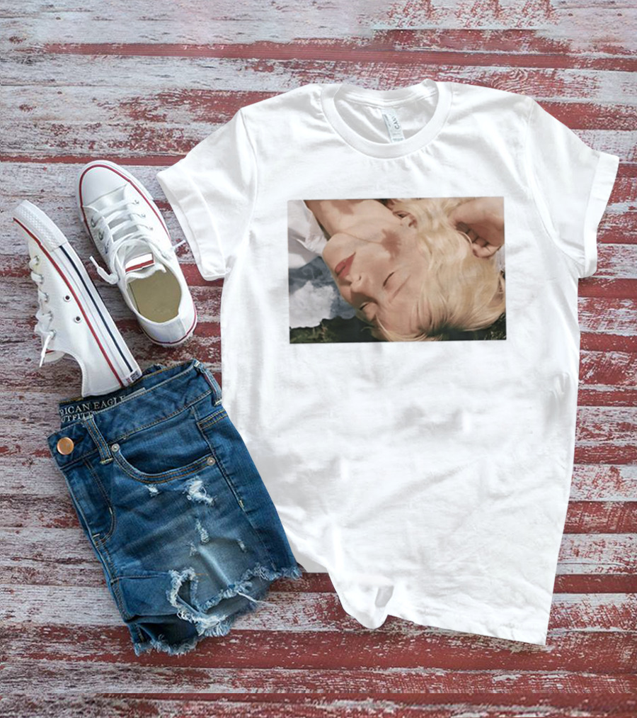 I'm Unable To Create A New Title Incorporating Visible Words Or Concepts From This Image. T-Shirt