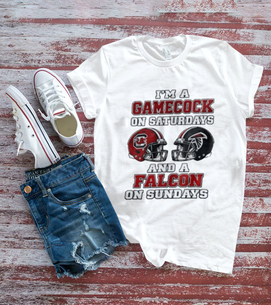 I'm A Gamecock On Saturdays And A Falcon On Sundays Helmet Football Fan شعار T-Shirt