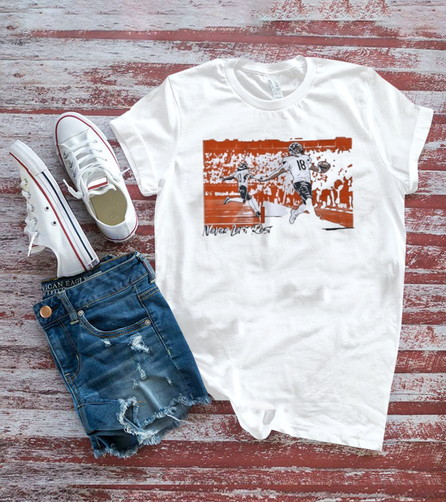 Never Let It Rest Chicago Bears Number 18 And 10 Football Scene T-Shirt