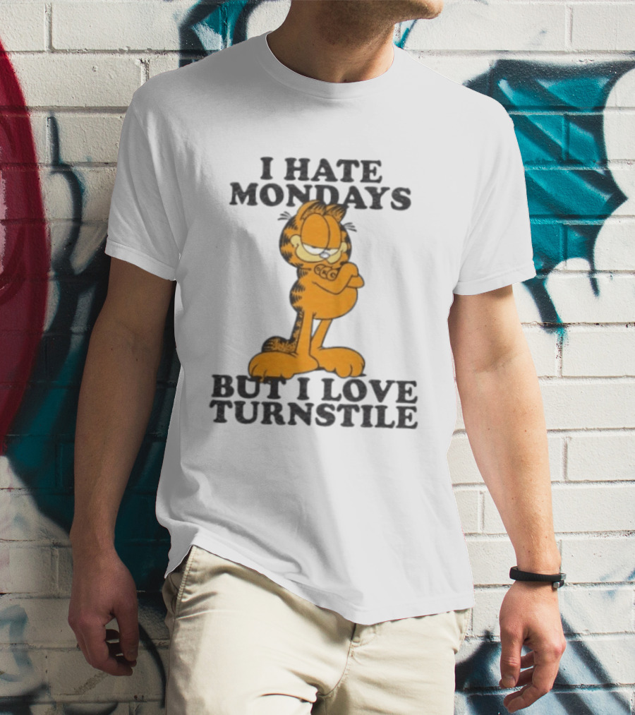 I Hate Mondays Lasagna Cat Love Turnstile T-Shirt