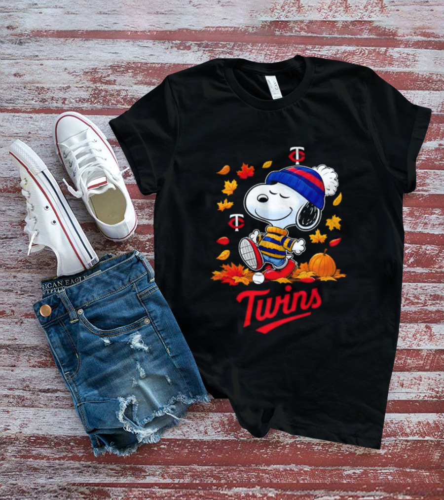 Snoopy Minnesota Twins Autumn Baseball MLB Peanuts Leaves Pumpkin T-Shirt