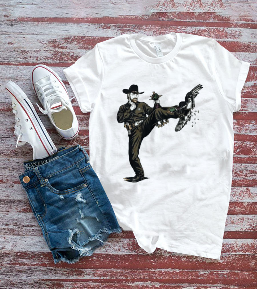 Chuck Norris Roundhouse Kick Duck Hunting Action T-Shirt