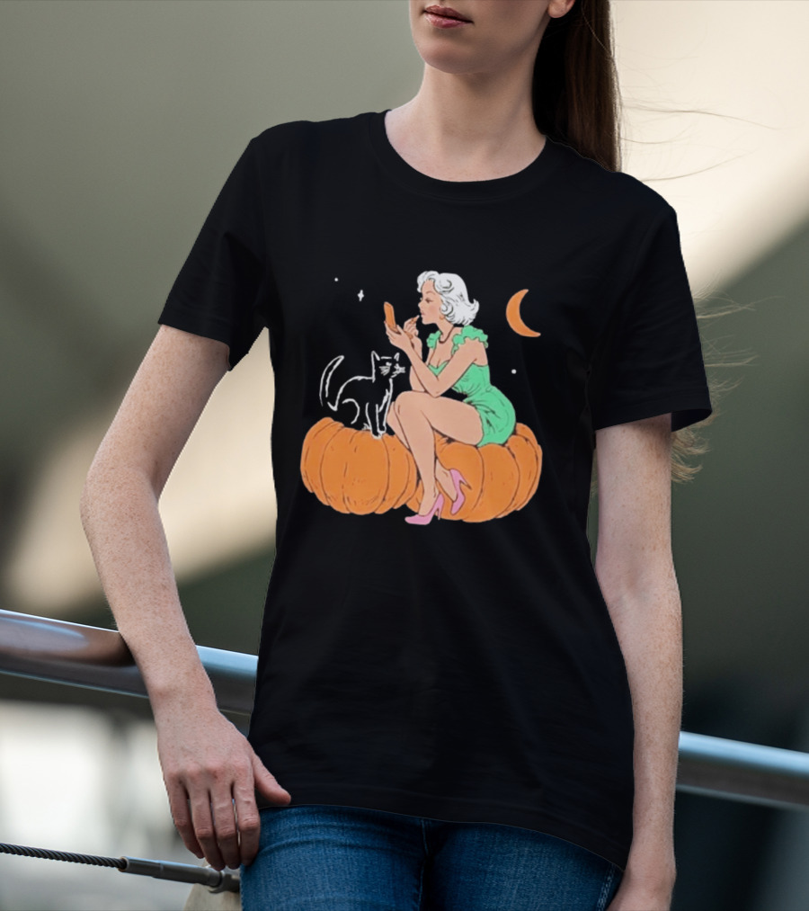 Pinup Girl Applying Lipstick On Pumpkin With Black Cat Halloween Moon Scene T-Shirt