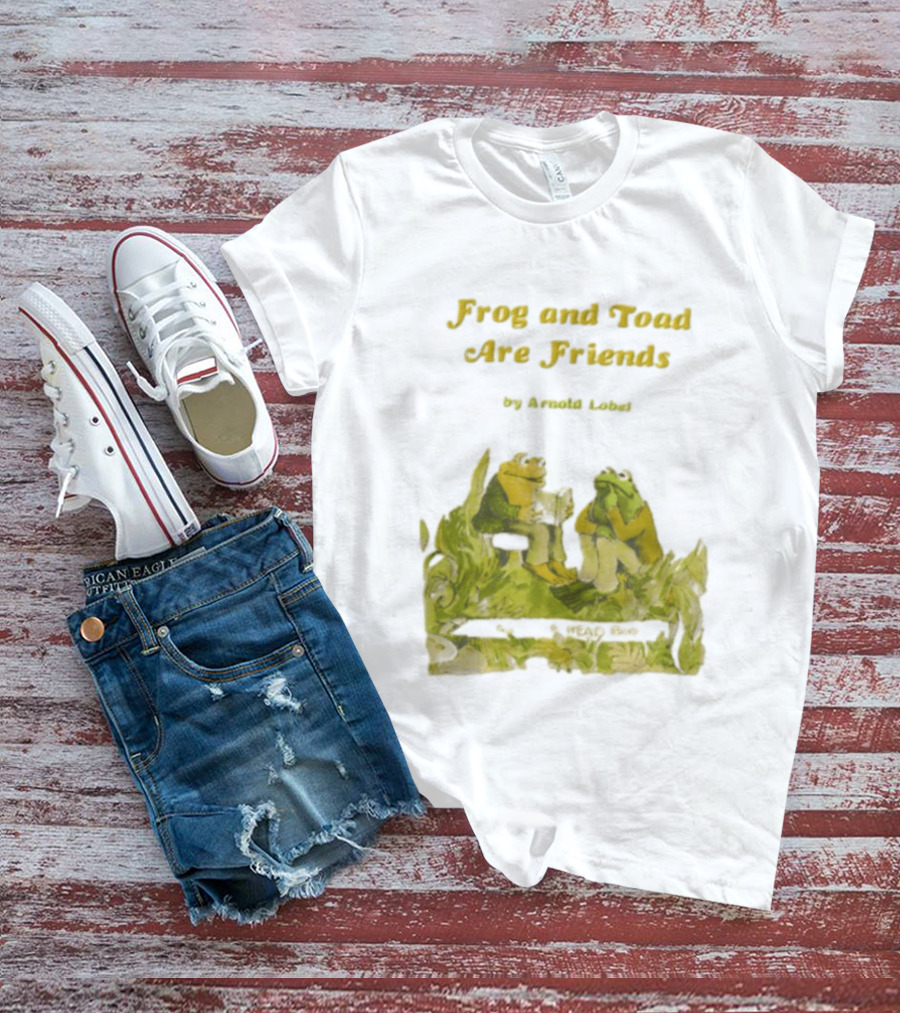 Frog And Toad Are Friends By Arnold Lobel Book Cover T-Shirt