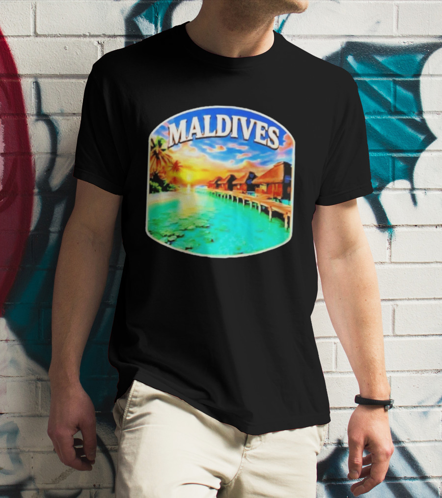 Maldives Tropical Sunset Overwater Bungalows Exquisite Island Escape T-Shirt