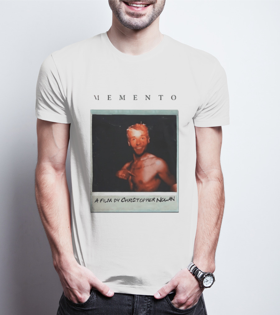 Memento A Film By Christopher Nolan Guy Pearce Polaroid Image T-Shirt