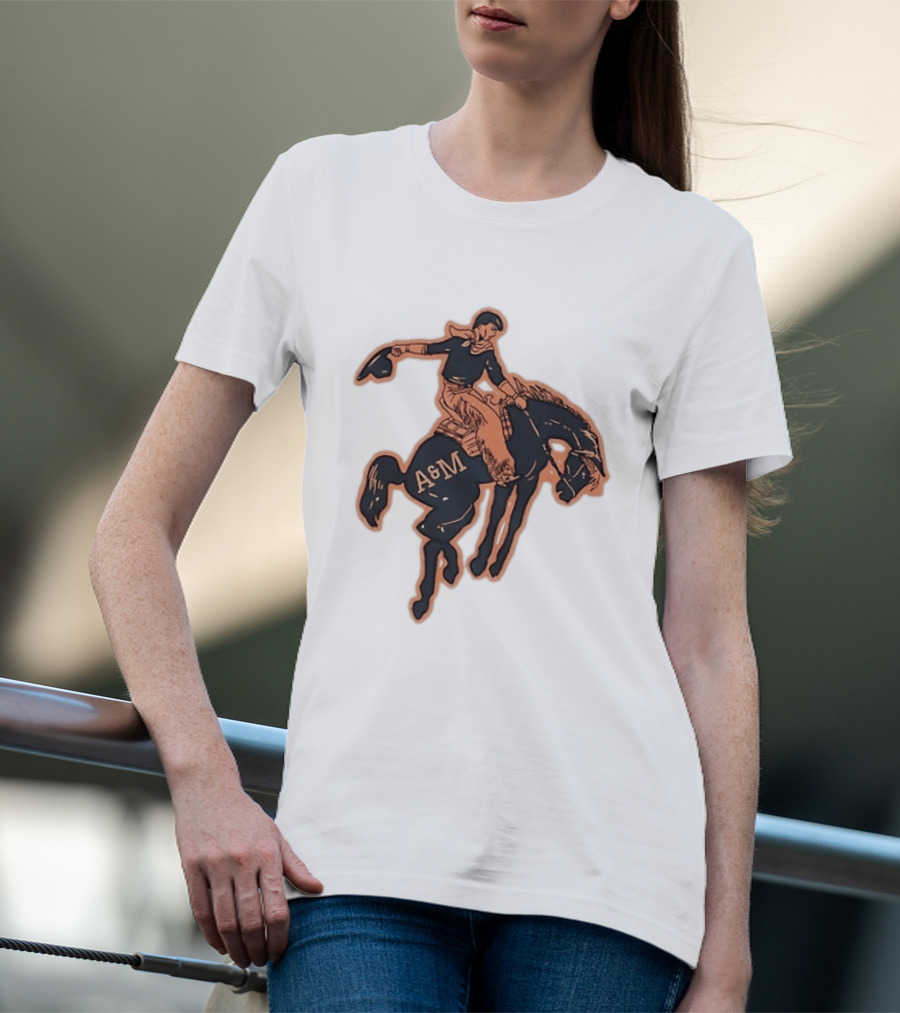 Texas A&M Aggies College Station Vintage Cowboy Riding A&M Horse T-Shirt