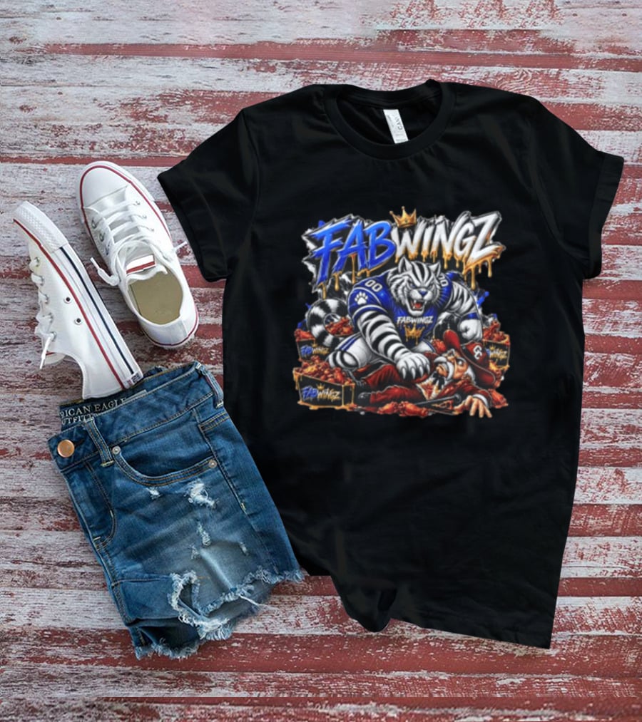 FABWINGZ 00 Tiger Vs Old Cowboy In Chicken Wings Battle T-Shirt