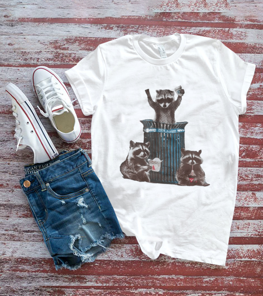 NYC Fifth Avenue Raccoons In Trash Can Pizza Coffee T-Shirt