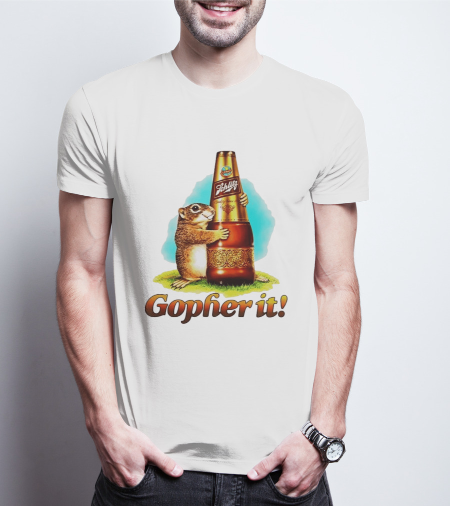 Schlitz Beer Gopher It Bottle Hugging Squirrel Vintage Advertising T-Shirt