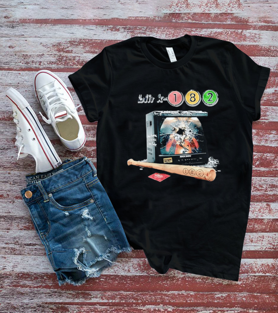 Blink 182 Rock Show Mark Hoppus Tom DeLonge Travis Barker TV Baseball Bat Iconic Display T-Shirt