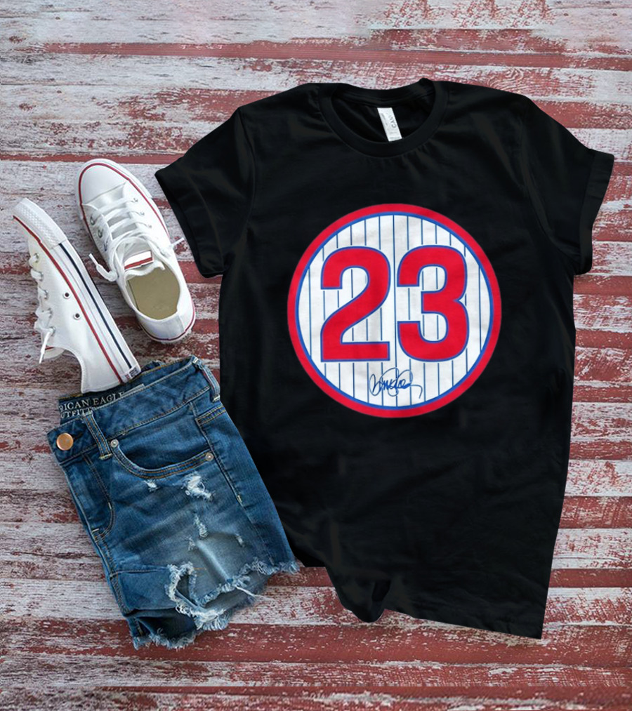 Chicago Cubs Ryne Sandberg Number 23 Signature Circle T-Shirt