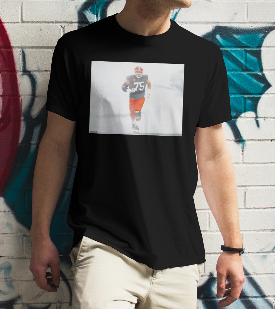 Joel Bitonio Cleveland Browns Number 75 Football Legends T-Shirt