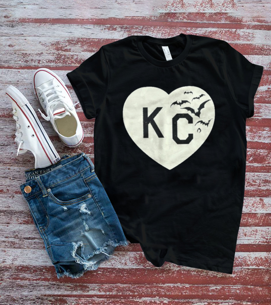 Kansas City KC Heart Moon Bats T-Shirt