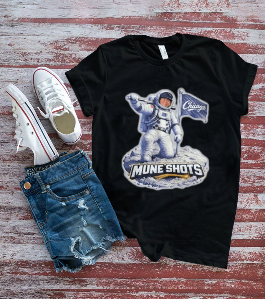 Murakami Astronaut Mune Shots Chicago White Sox T-Shirt