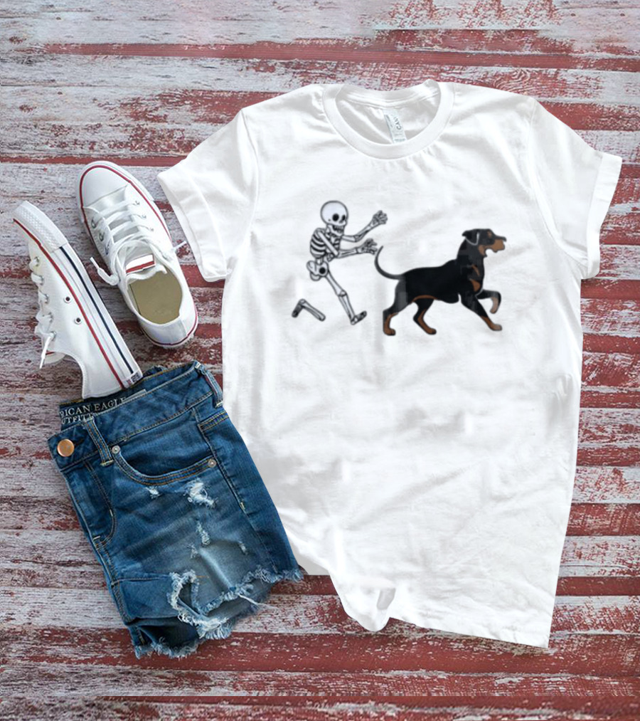 Skeleton Chasing Rottweiler With Bone In Halloween Humor Scene T-Shirt