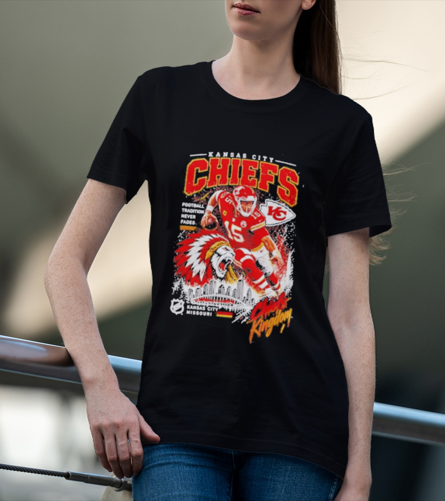 Kansas City Chiefs Football Tradition Never Fades Chiefs Kingdom Patrick Mahomes Skyline T-Shirt