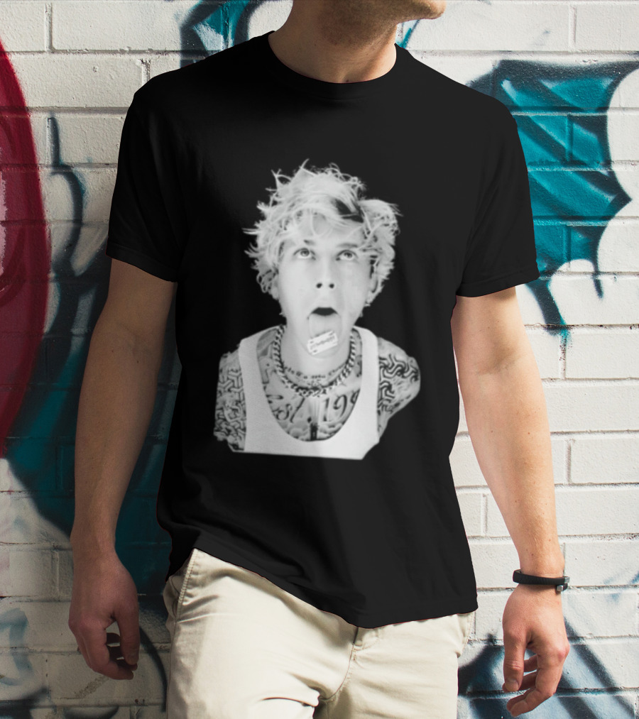 Machine Gun Kelly 1990 Blonde Hair Razor Tongue Tattoo Styling T-Shirt