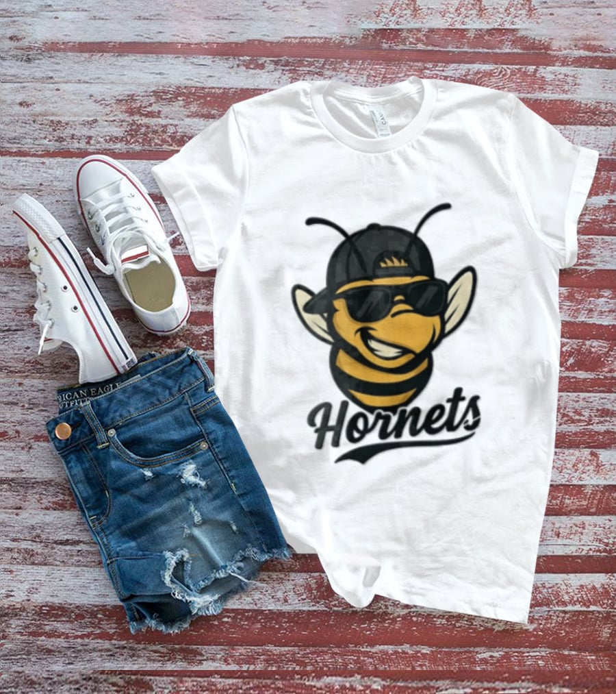 Charlotte Hornets Bee Wearing Sunglasses And Cap T-Shirt