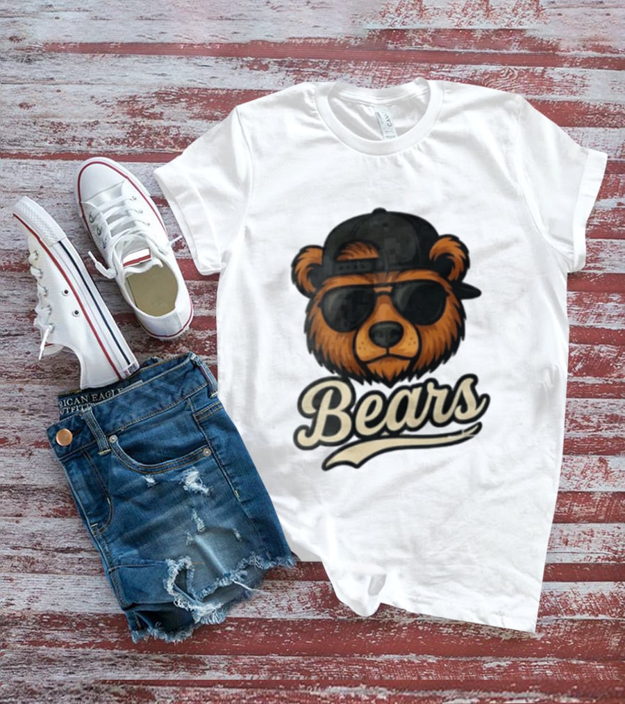 Chicago Bears Cool Bear In Sunglasses And Cap T-Shirt
