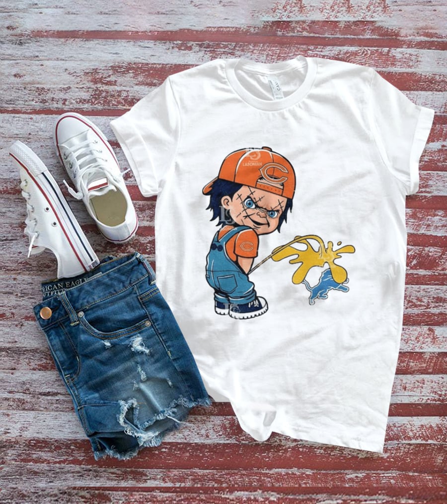 Chicago Bears Chucky Piss On Detroit Lions Rivalry Meme T-Shirt