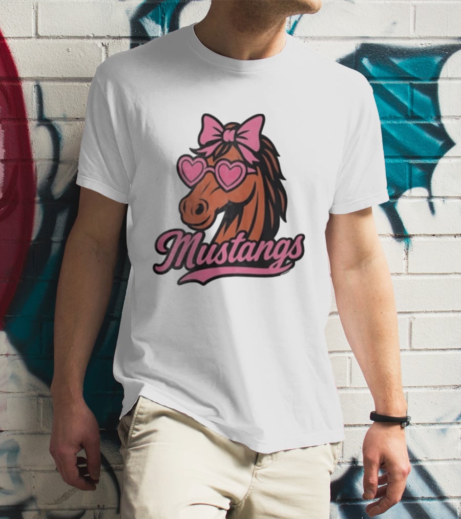 Mustangs Horse Pink Bow Heart Sunglasses T-Shirt