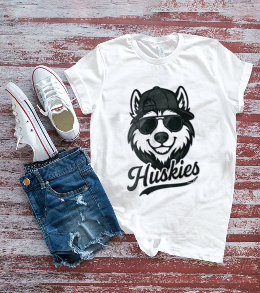 Huskies Husky Dog In Sunglasses And Cap T-Shirt