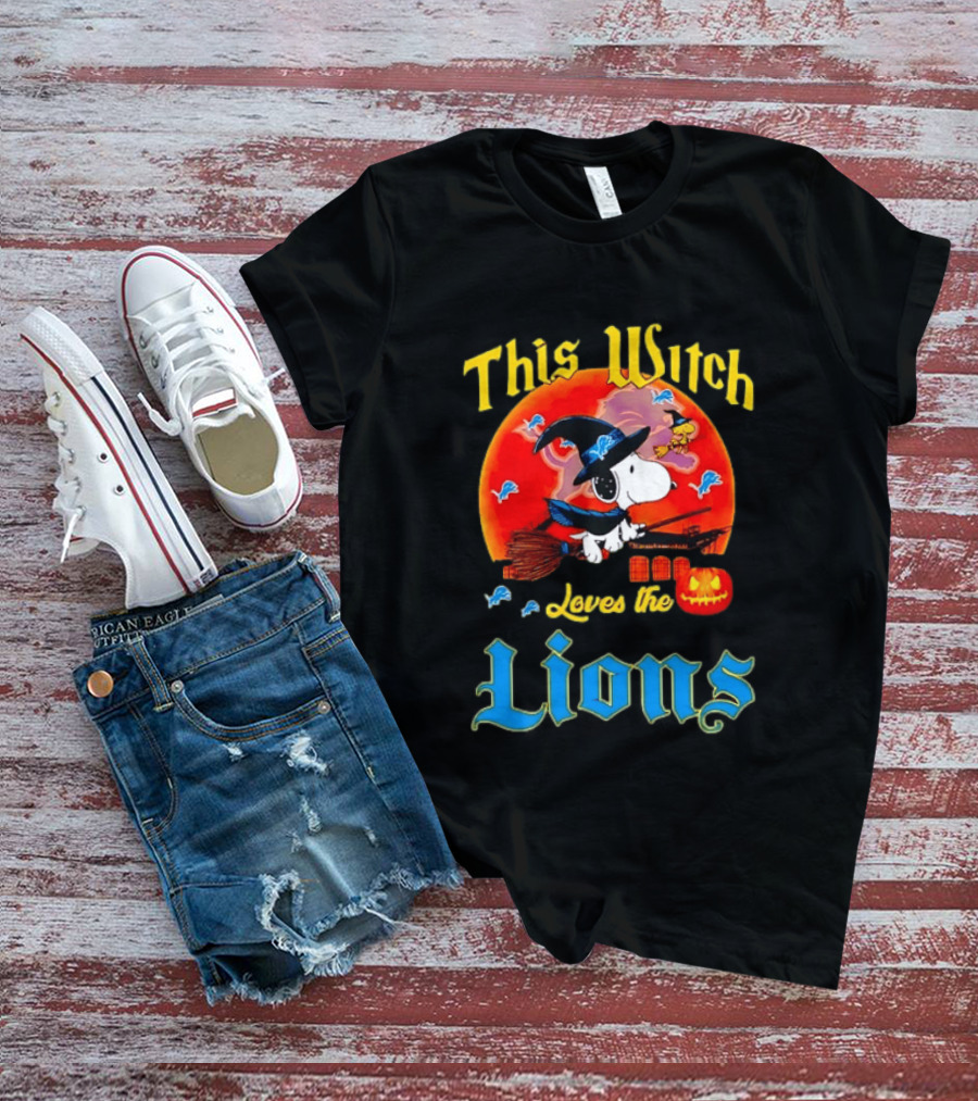 Snoopy This Witch Loves The Lions Halloween Pumpkin Broom Peanuts T-Shirt