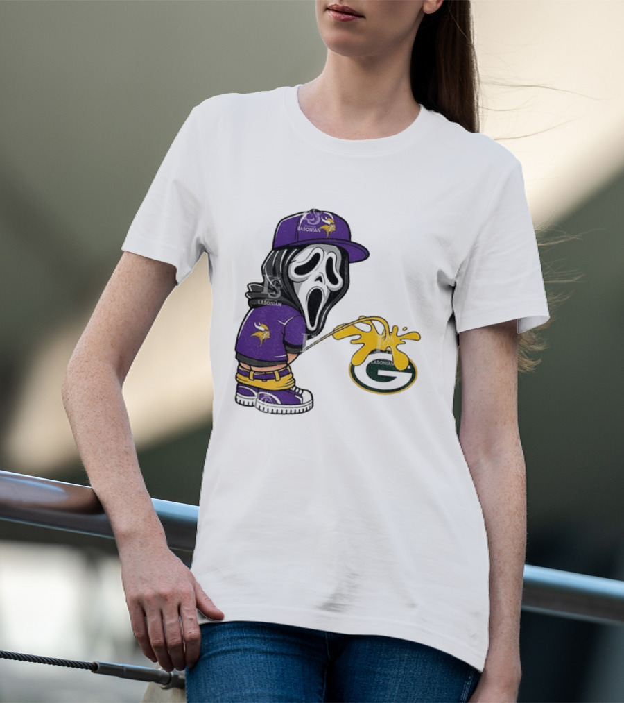 Minnesota Vikings Ghostface Piss On Green Bay Packers T-Shirt