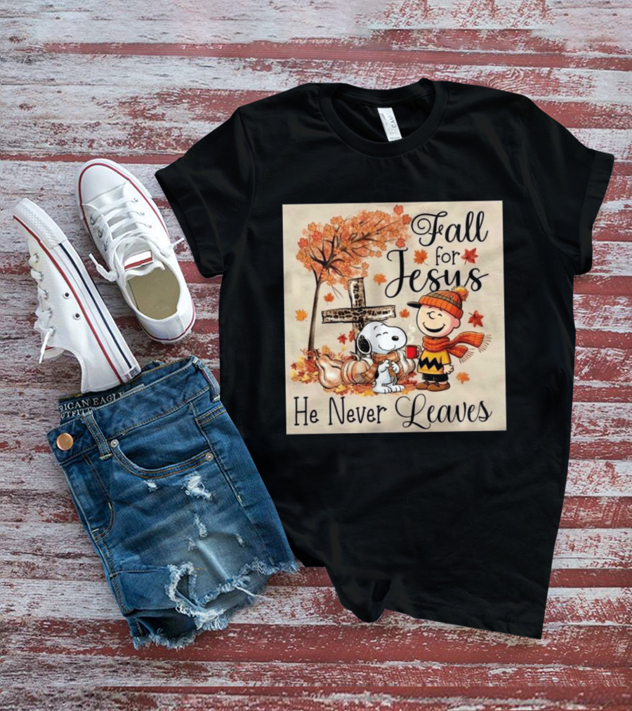 Charlie Brown Snoopy Fall For Jesus He Never Leaves Autumn Scene T-Shirt
