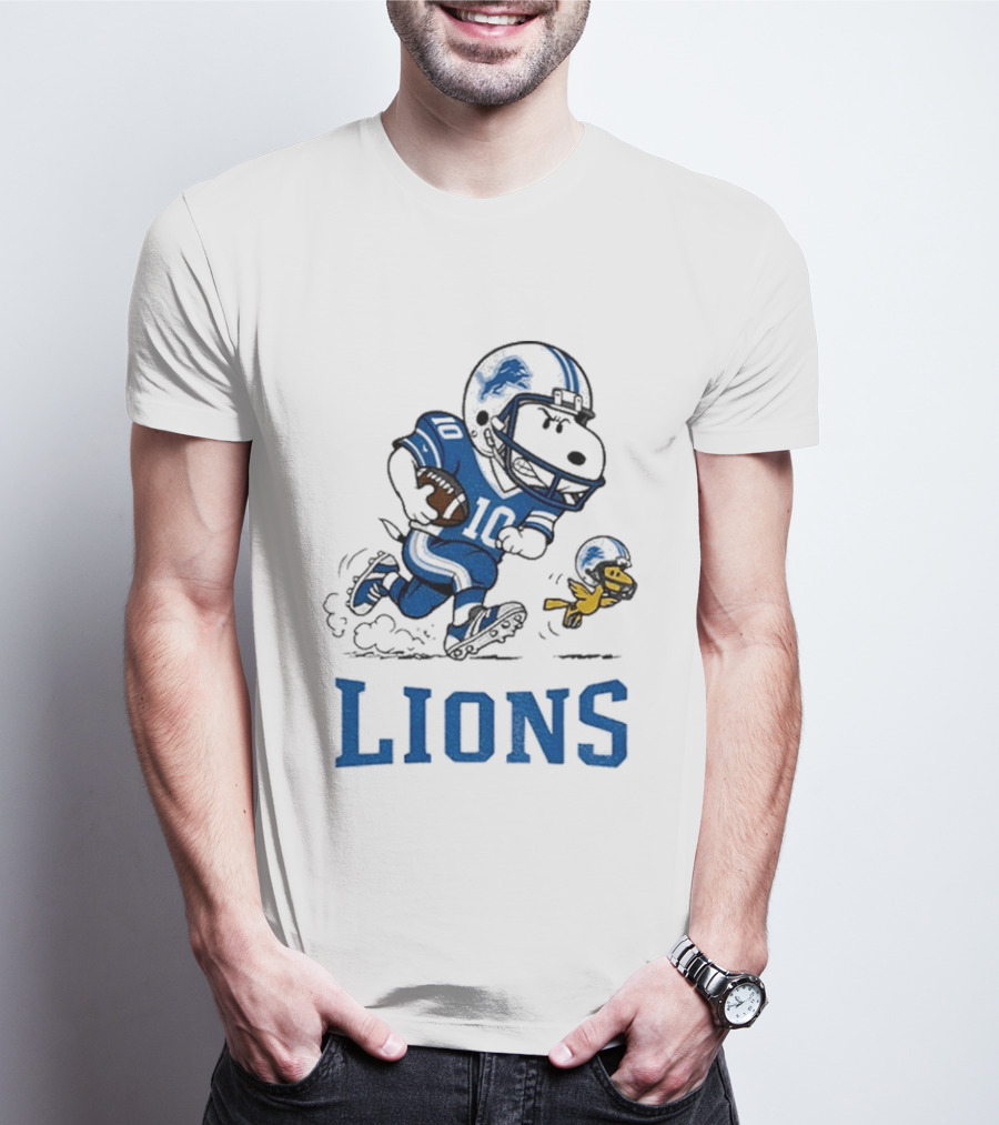 Detroit Lions Snoopy Woodstock Football Run T-Shirt