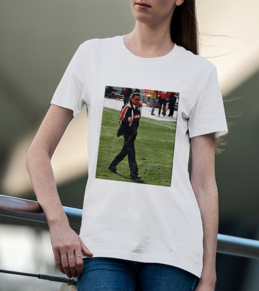 Mike Ditka Chicago Bears Coach Iconic Sideline Moment T-Shirt