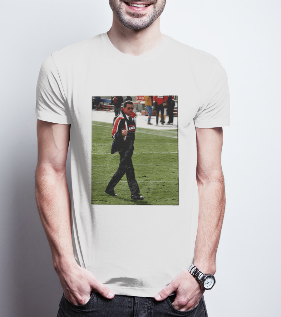 Mike Ditka Chicago Bears Coach Iconic Sideline Moment T-Shirt