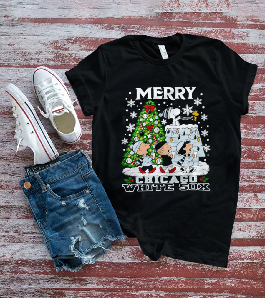 Merry Christmas Peanuts Chicago White Sox Snoopy Woodstock Holiday T-Shirt