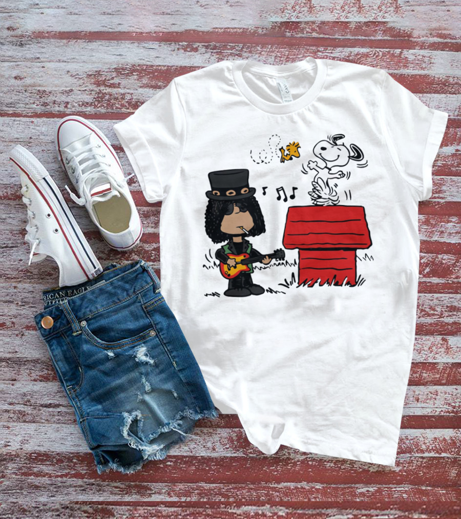 Slash Style Guitarist With Snoopy And Woodstock Playing Music T-Shirt