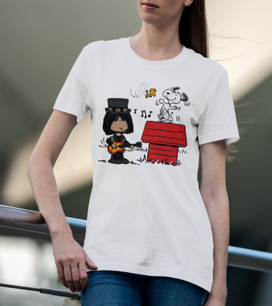 Slash Style Guitarist With Snoopy And Woodstock Playing Music T-Shirt