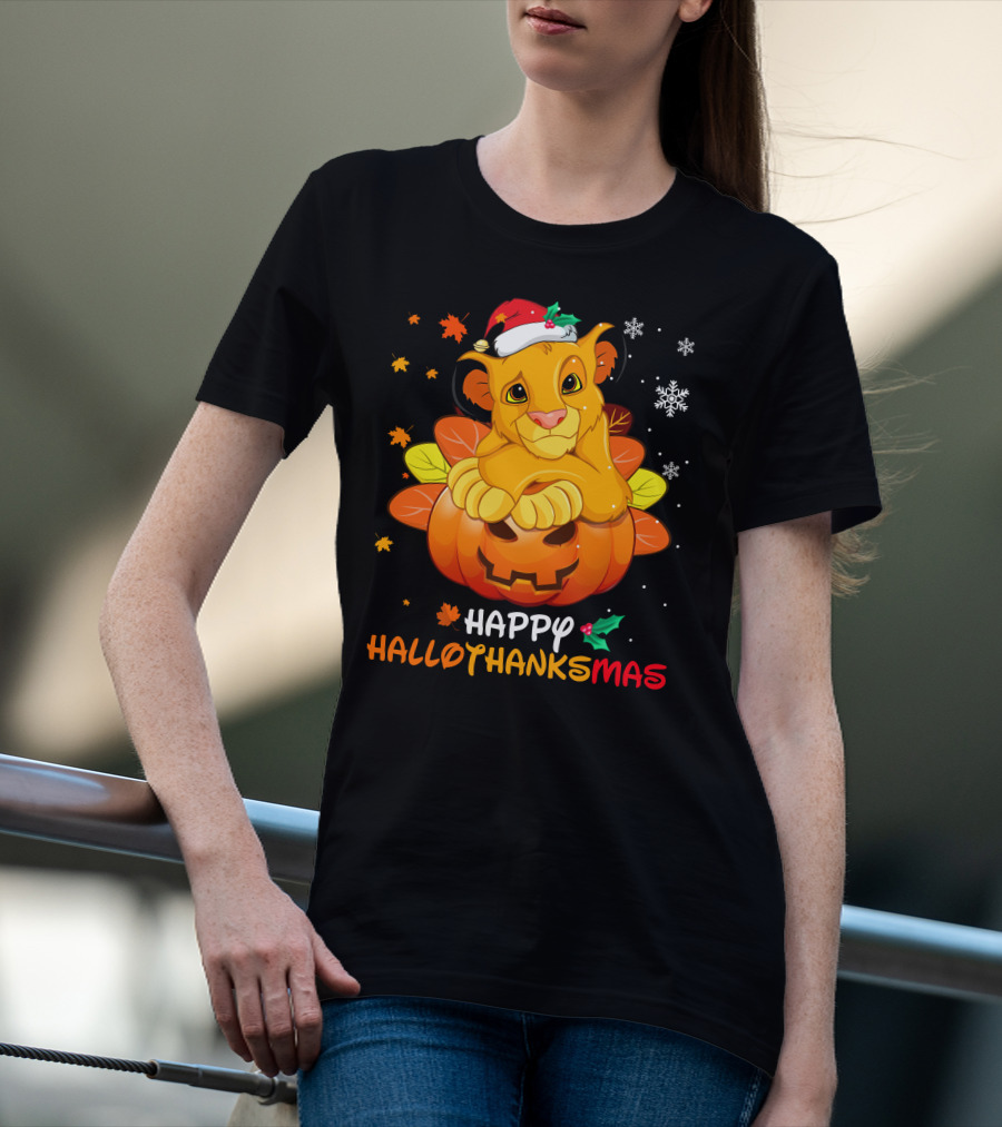 Happy Hallothanksmas Simba Pumpkin Santa Hat Snowflakes T-Shirt