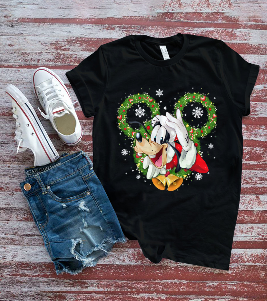 Goofy Christmas Holiday Cheer With Wreaths And Bells T-Shirt