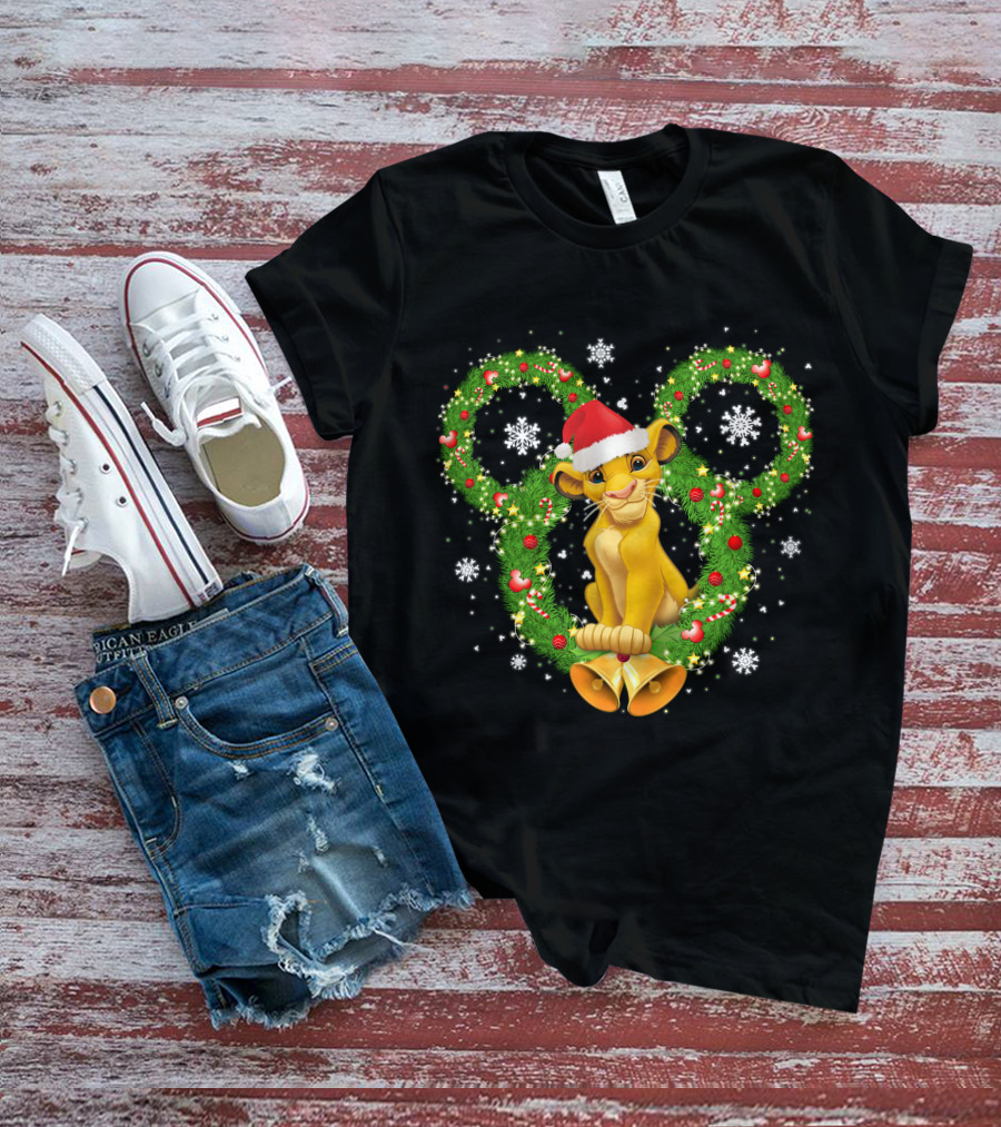 Simba Christmas Wreath With Santa Hat And Snowflakes T-Shirt