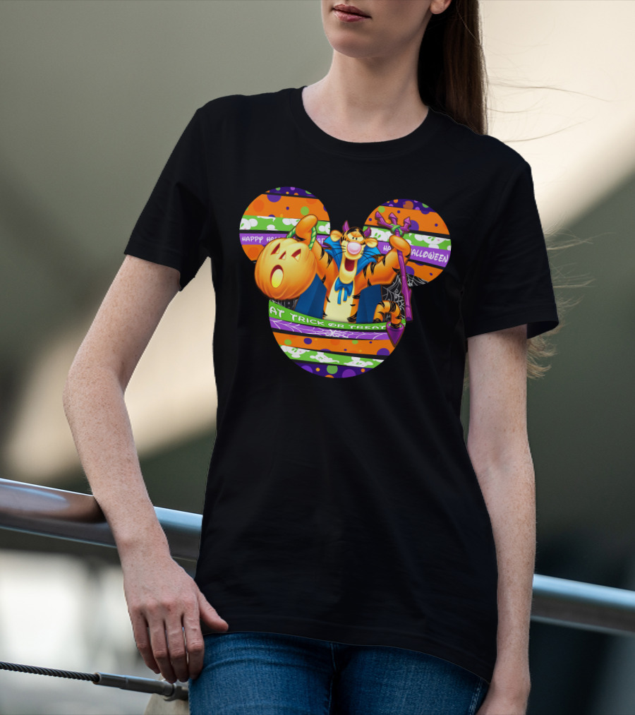 Halloween Tigger Trick Or Treat Happy Halloween T-Shirt