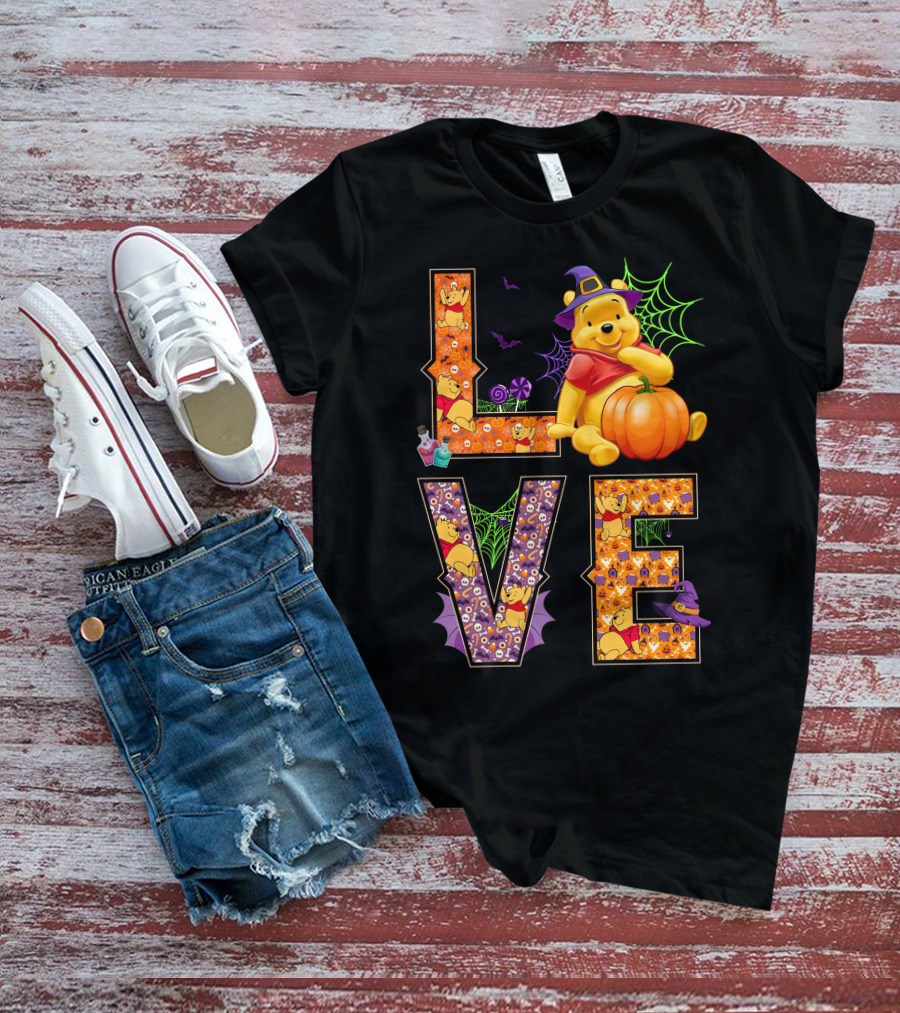 Love Pooh Halloween Pumpkin Spiderwebs And Witch Hat T-Shirt