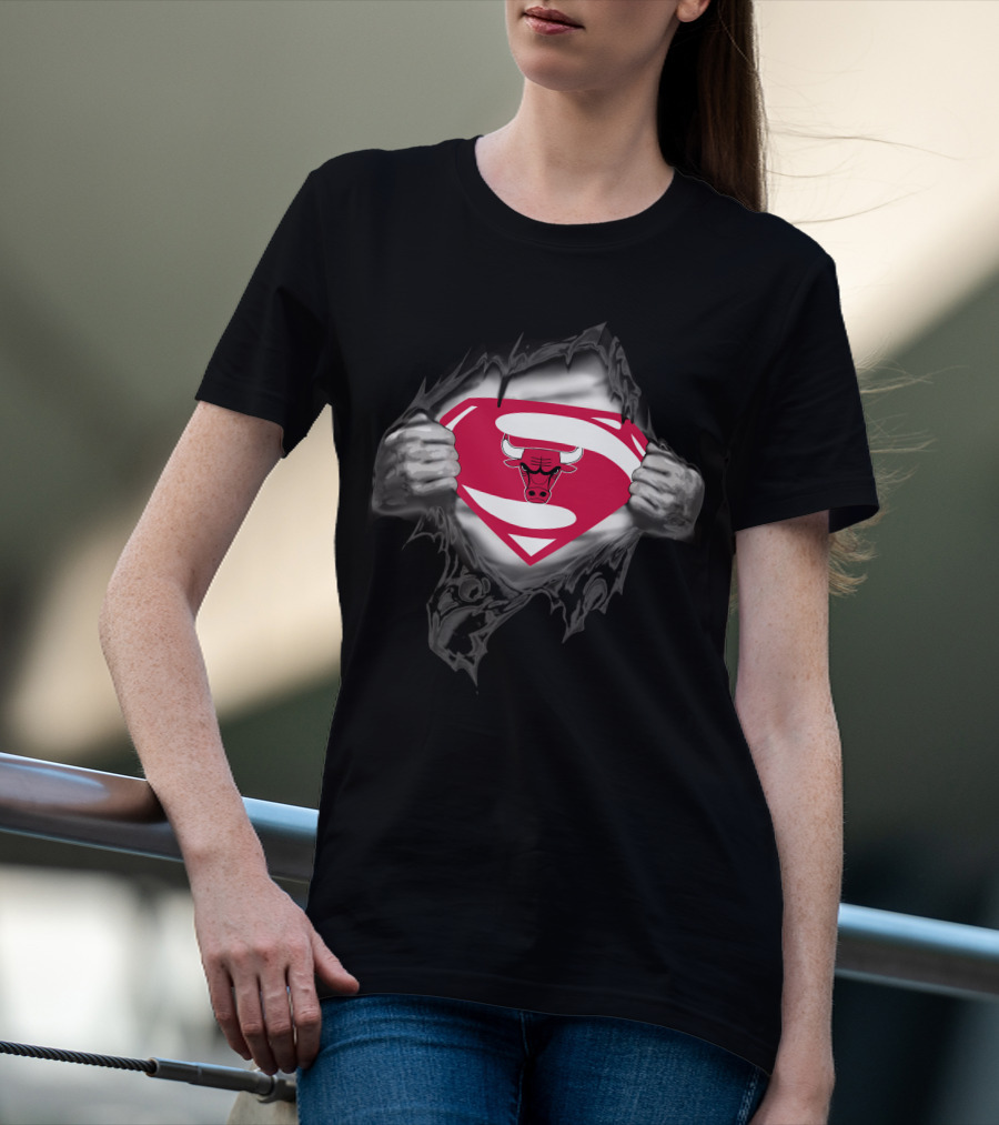 Chicago Bulls Superman Emblem Reveal T-Shirt