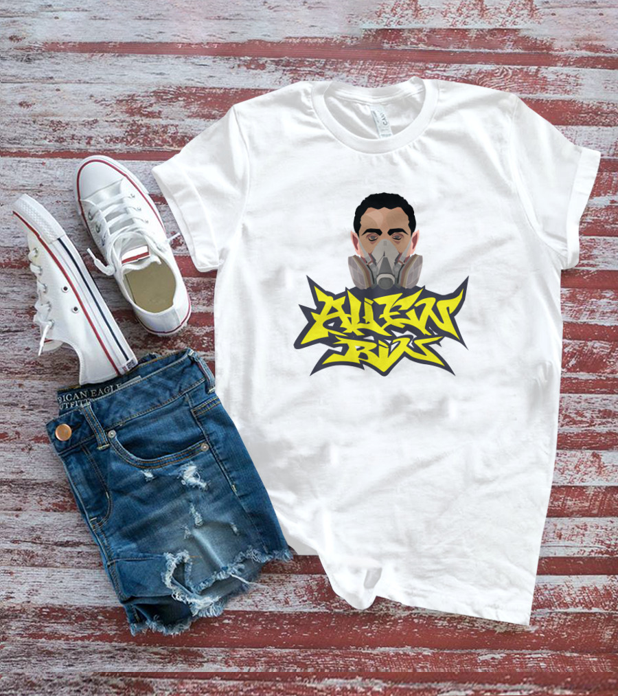 Alien Binds Gas Mask T-Shirt
