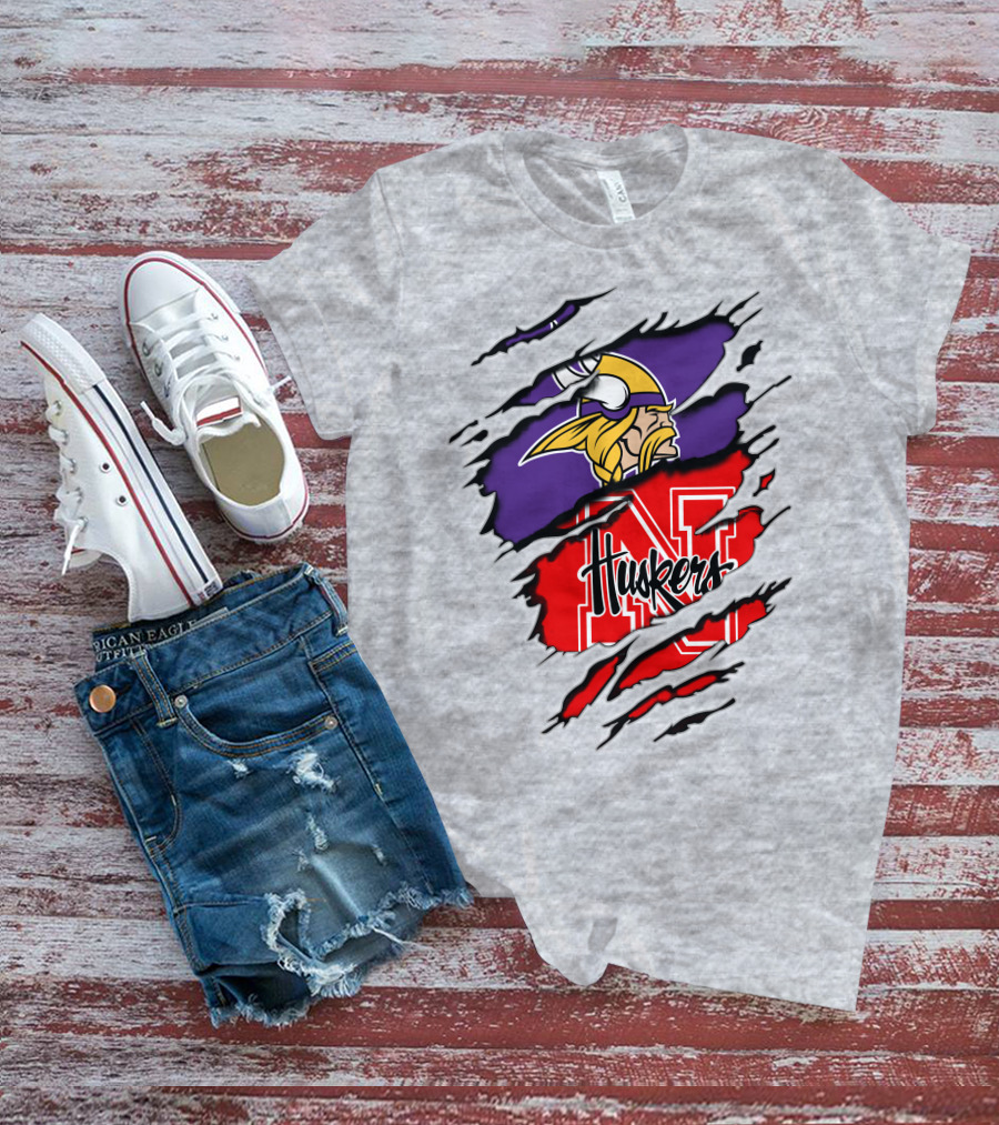 Vikings Huskers Ripped Logo Blend T-Shirt