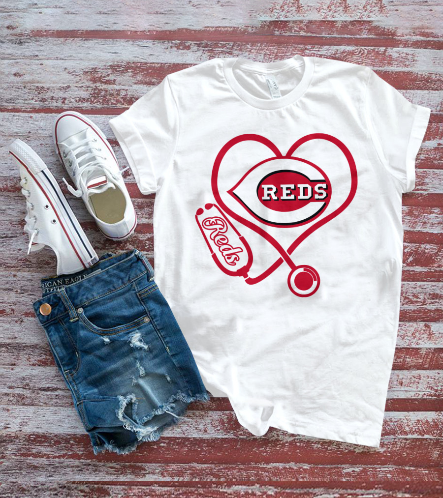 Nurse Love Cincinnati Reds Heart Stethoscope Reds T-Shirt